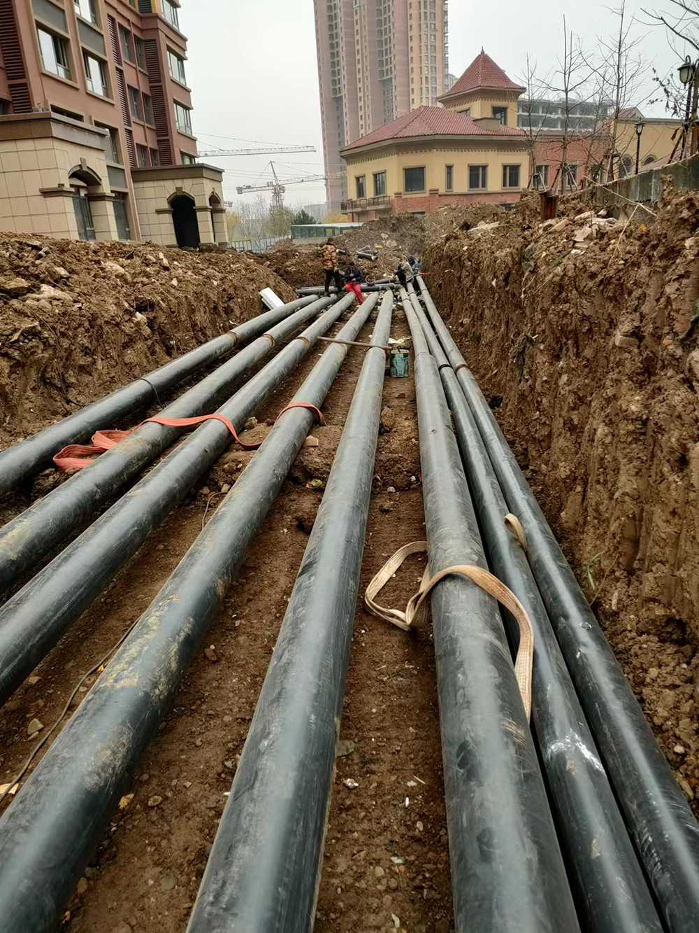 建筑施工-中央廣場供暖工程1.png